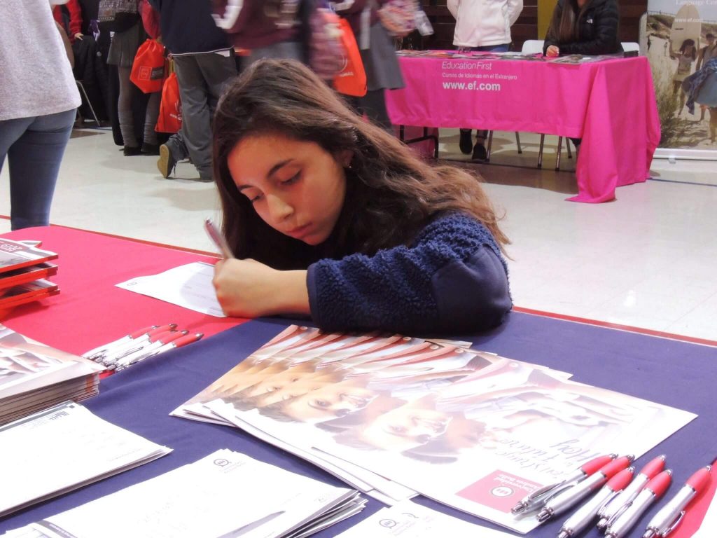 UNAB participa en Feria del Colegio La Salle de La Reina