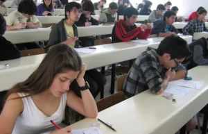 Estudiantes de Cuarto Medio