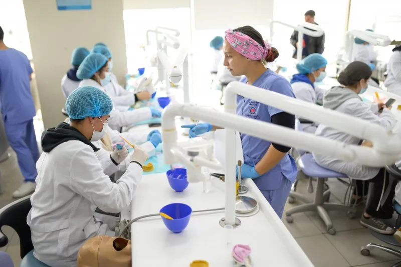 13º Interescolar de odontología Concepción 13º Interescolar de odontología Concepción