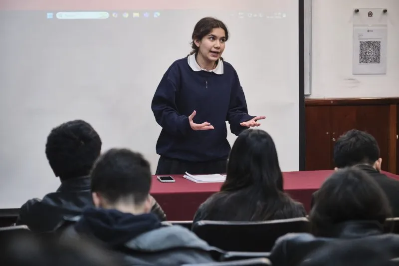 INTERESCOLAR DE DEBATE 2025 INTERESCOLAR DE DEBATE 2025