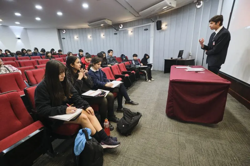 INTERESCOLAR DE DEBATE 2025 INTERESCOLAR DE DEBATE 2025