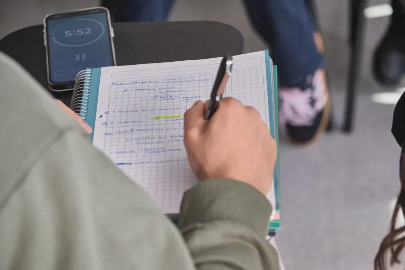 INTERESCOLAR DE DEBATE 2025 INTERESCOLAR DE DEBATE 2025