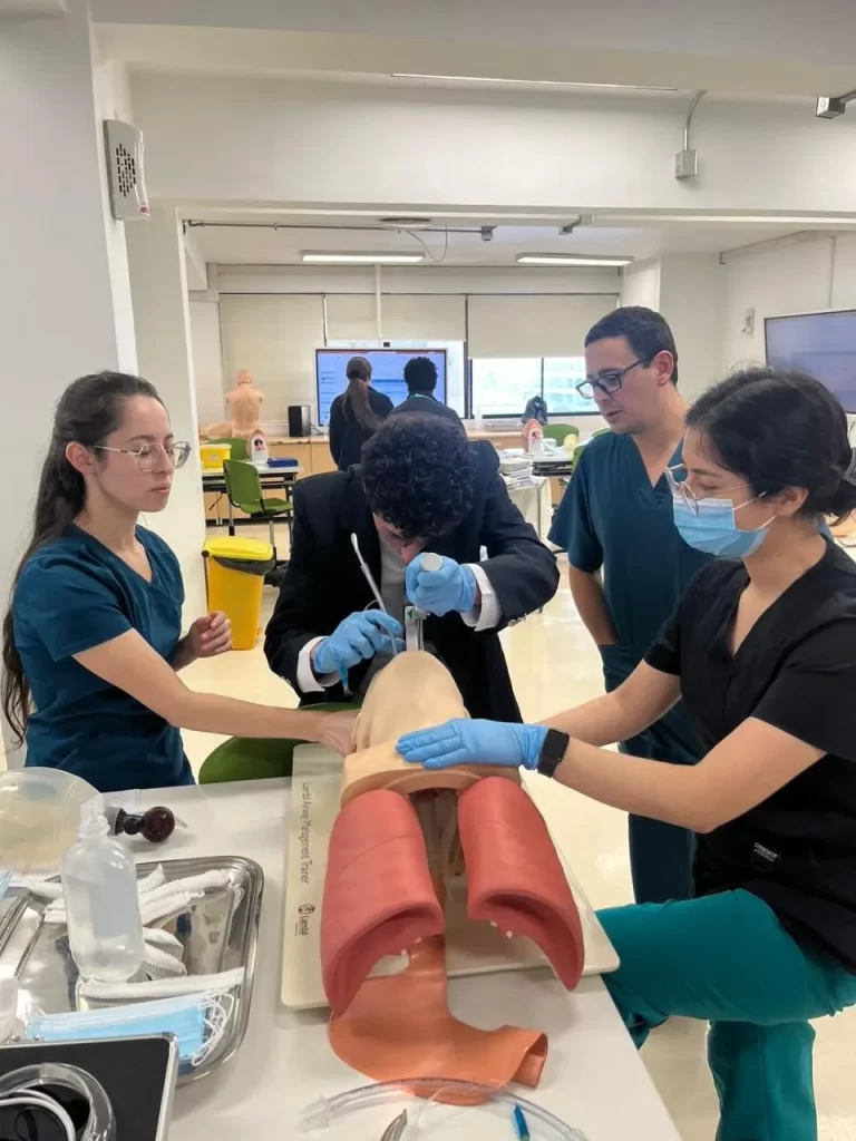 Explora la UNAB Viña 2025