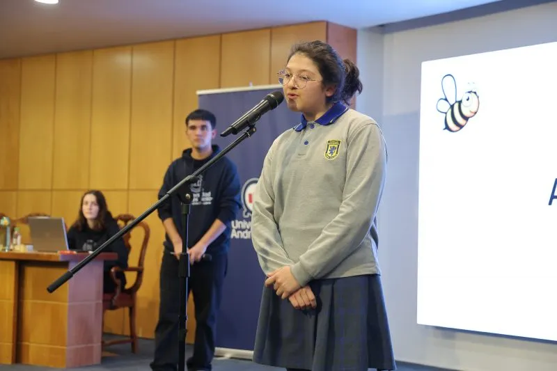 11º Interescolar de Spelling Bee Santiago 11º Interescolar de Spelling Bee Santiago