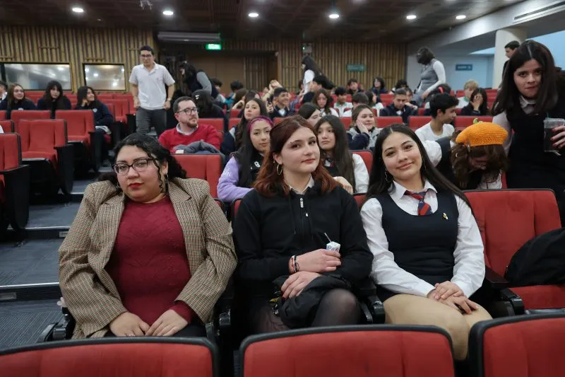 11º Interescolar de Spelling Bee Santiago 11º Interescolar de Spelling Bee Santiago