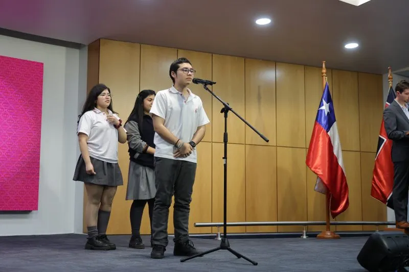 11º Interescolar de Spelling Bee Santiago 11º Interescolar de Spelling Bee Santiago