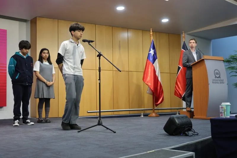 11º Interescolar de Spelling Bee Santiago 11º Interescolar de Spelling Bee Santiago