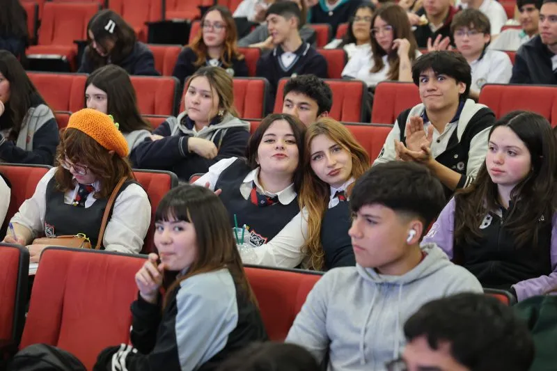 11º Interescolar de Spelling Bee Santiago 11º Interescolar de Spelling Bee Santiago