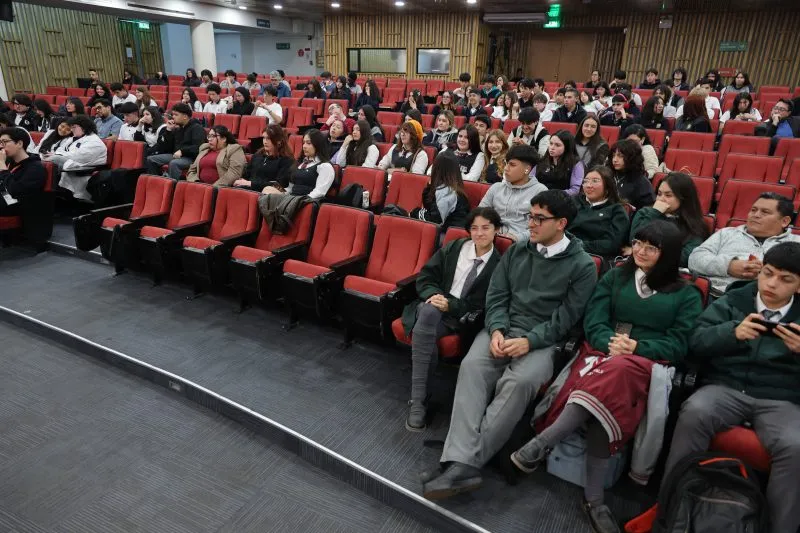 11º Interescolar de Spelling Bee Santiago 11º Interescolar de Spelling Bee Santiago