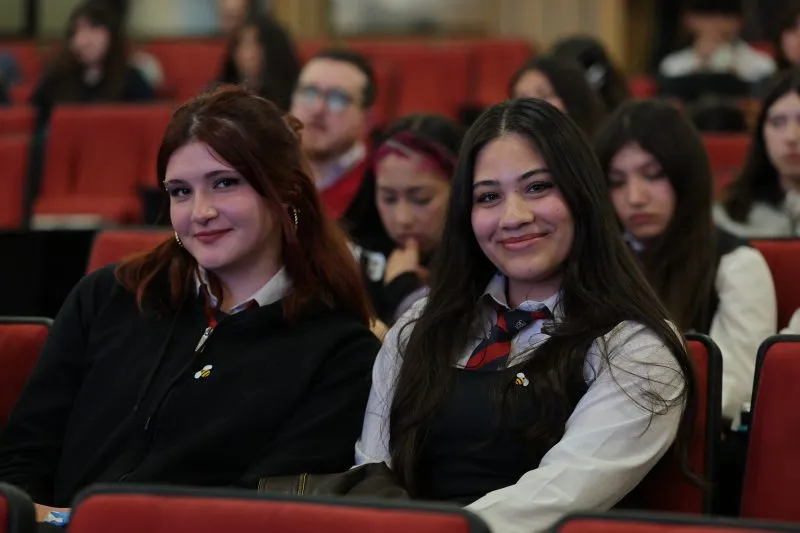 11º Interescolar de Spelling Bee Santiago 11º Interescolar de Spelling Bee Santiago