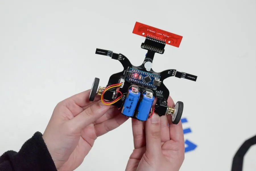 Interescolar-de-Robótica-e-IA-Conce-56405-900×601